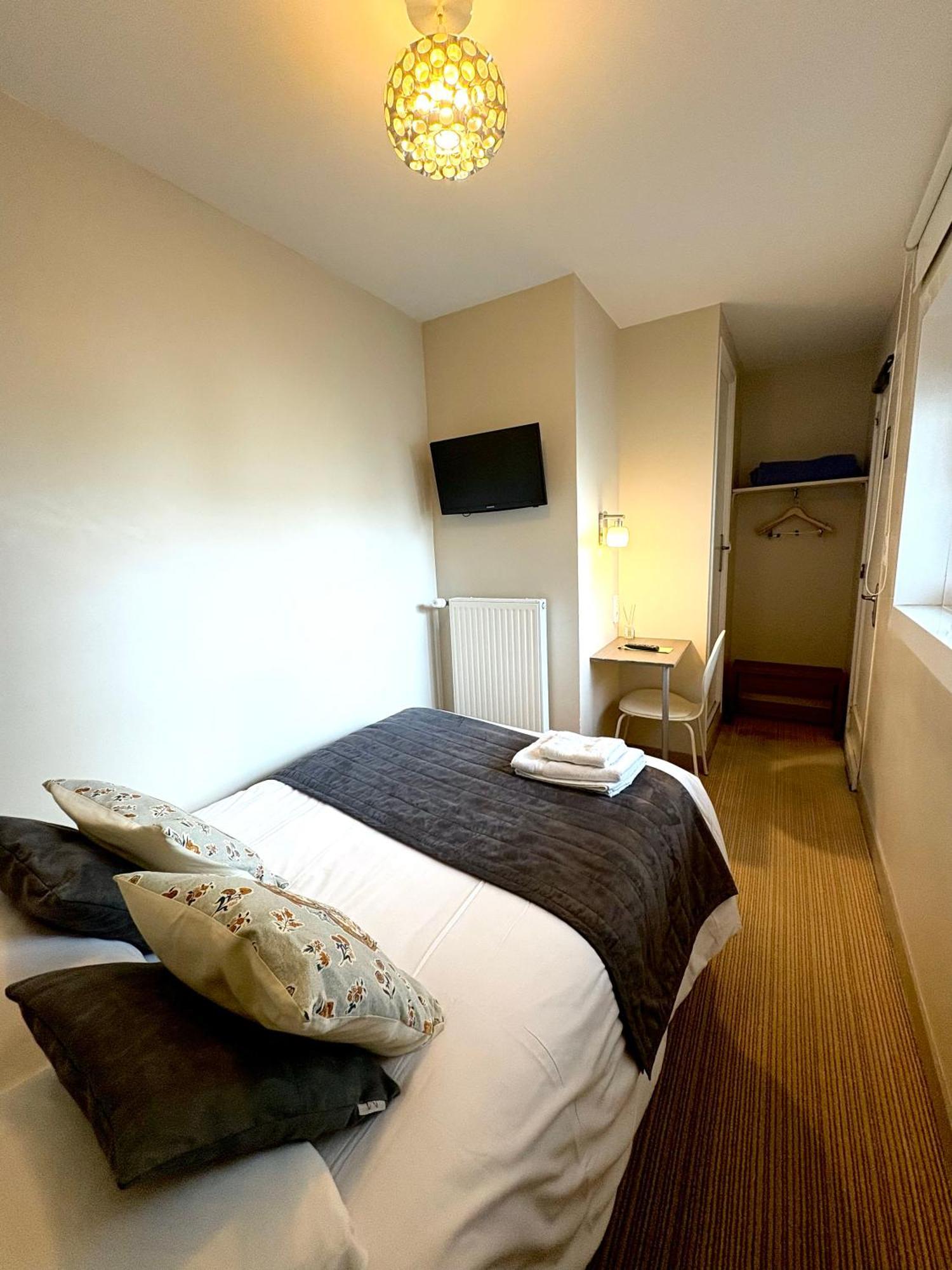 Hotel Moderna Cherbourg-en-Cotentin Exteriör bild